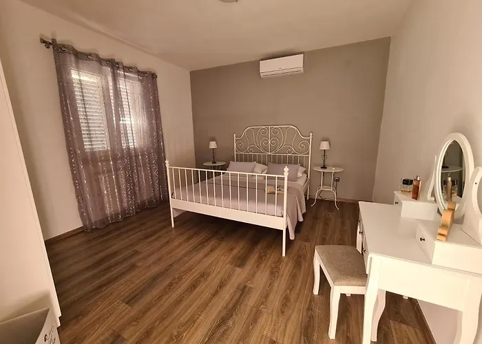 Apartment Iva Mokalo